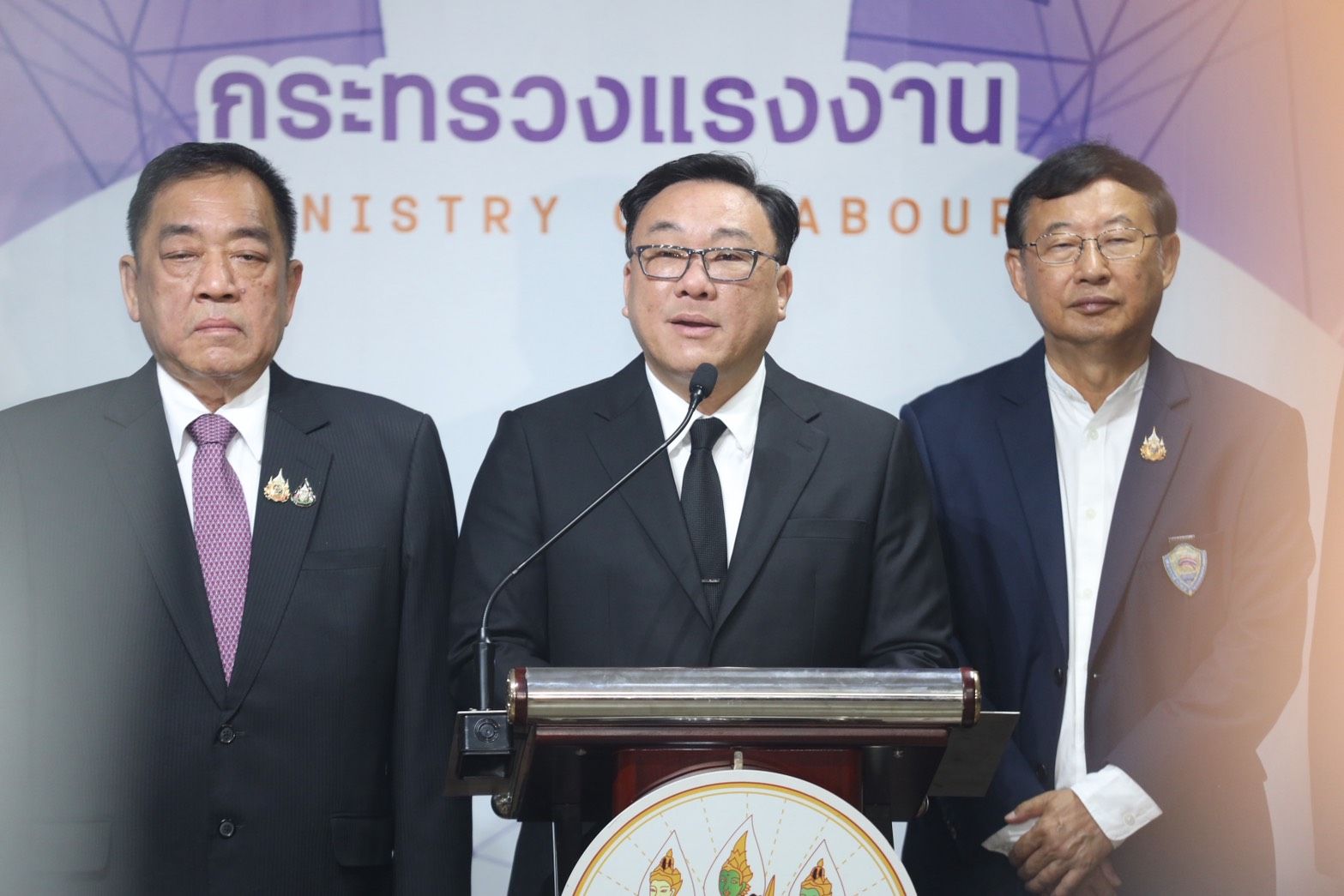 กกร. ยื่นข้อเสนอรัฐบาลเร่งแก้ปัญหาขาดแคลนแรงงานต่างด้าว ปรับปรุงระบบ e-Work Permit ลดต้นทุนผู้ประกอบการ และเพิ่มแรงงานรองรับภาคธุรกิจไทยอย่างยั่งยืน