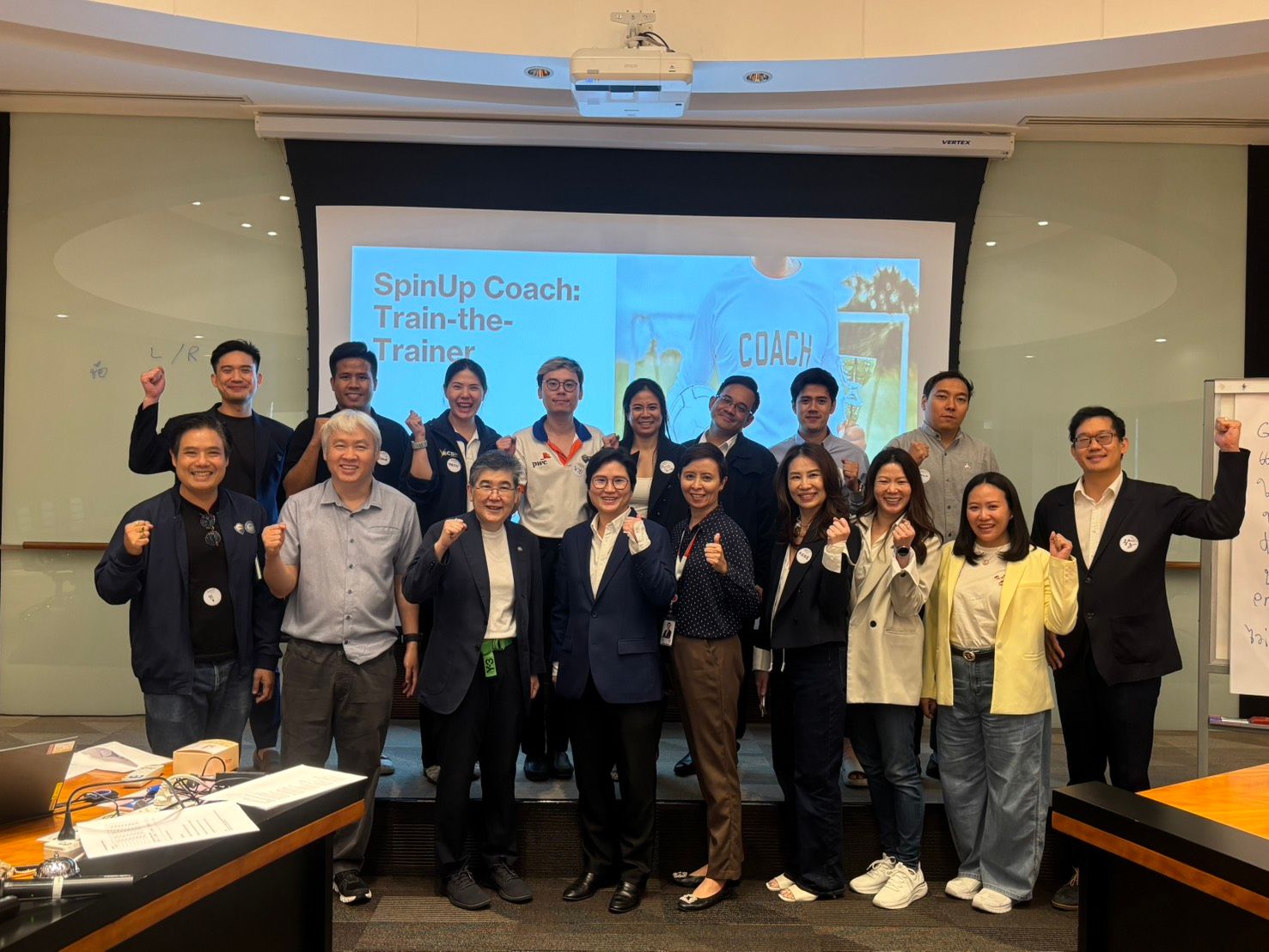 เสริมศักยภาพโค้ชธุรกิจ ผ่านโครงการ Business SpinUP โดยหอการค้าไทย เพื่อผลักดัน SMEs ไทยสู่การเติบโตอย่างยั่งยืนและแข่งขันได้ในระดับสากล