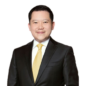 คุณฐาปน สิริวัฒนภักดี
