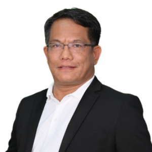 คุณเพิ่มเกียรติ มณีอินตา