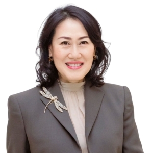 คุณบุษบา จิราธิวัฒน์