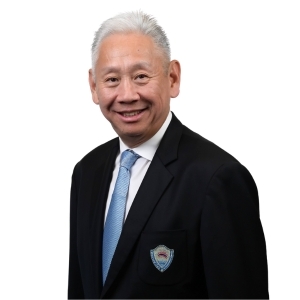 คุณจีรพันธ์ อัศวะธนกุล