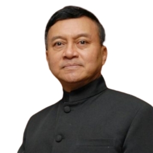 พลเอกนิพัทธ์ ทองเล็ก