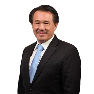 คุณสุรัตน์ เมฆะวรากุล